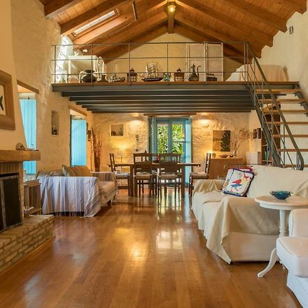 Villa Smaragda Liménion Buitenkant foto