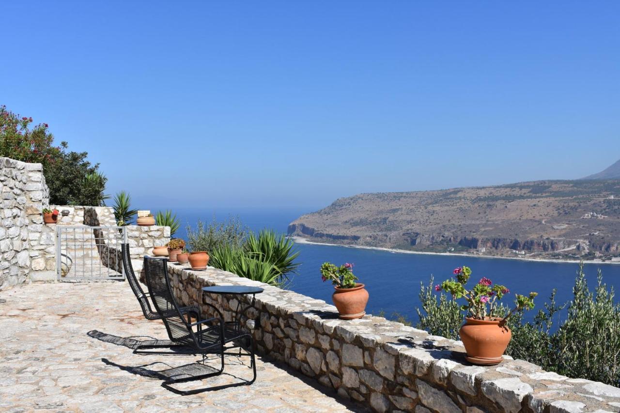 Villa Smaragda Liménion Buitenkant foto