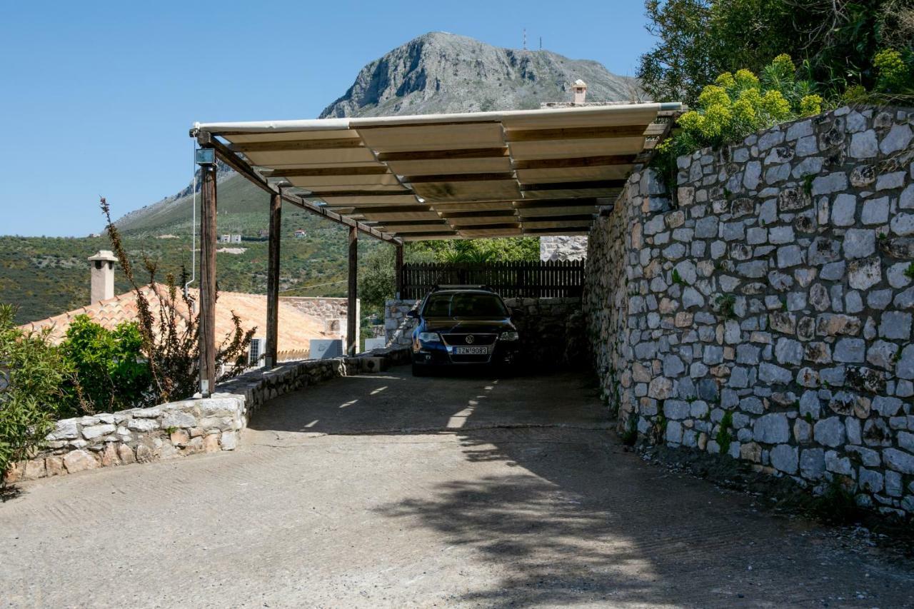 Villa Smaragda Liménion Buitenkant foto
