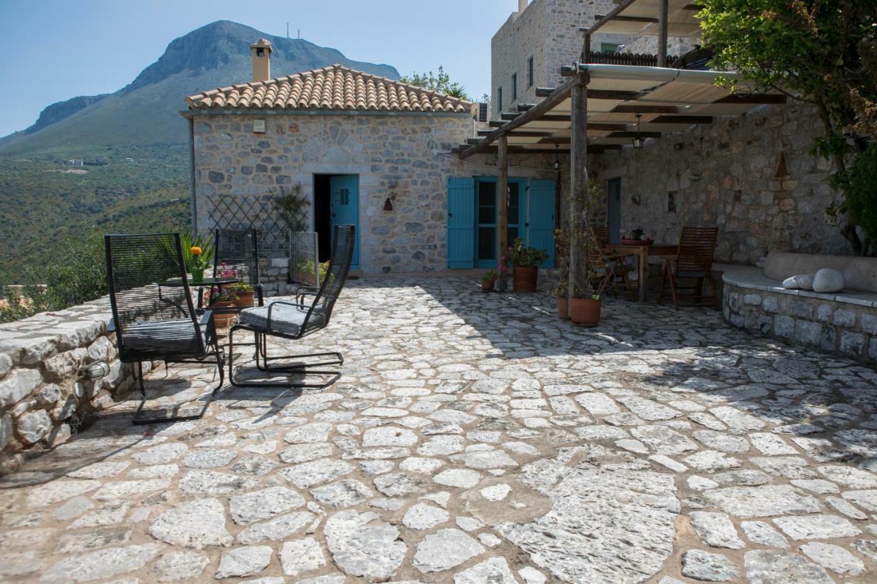 Villa Smaragda Liménion Buitenkant foto