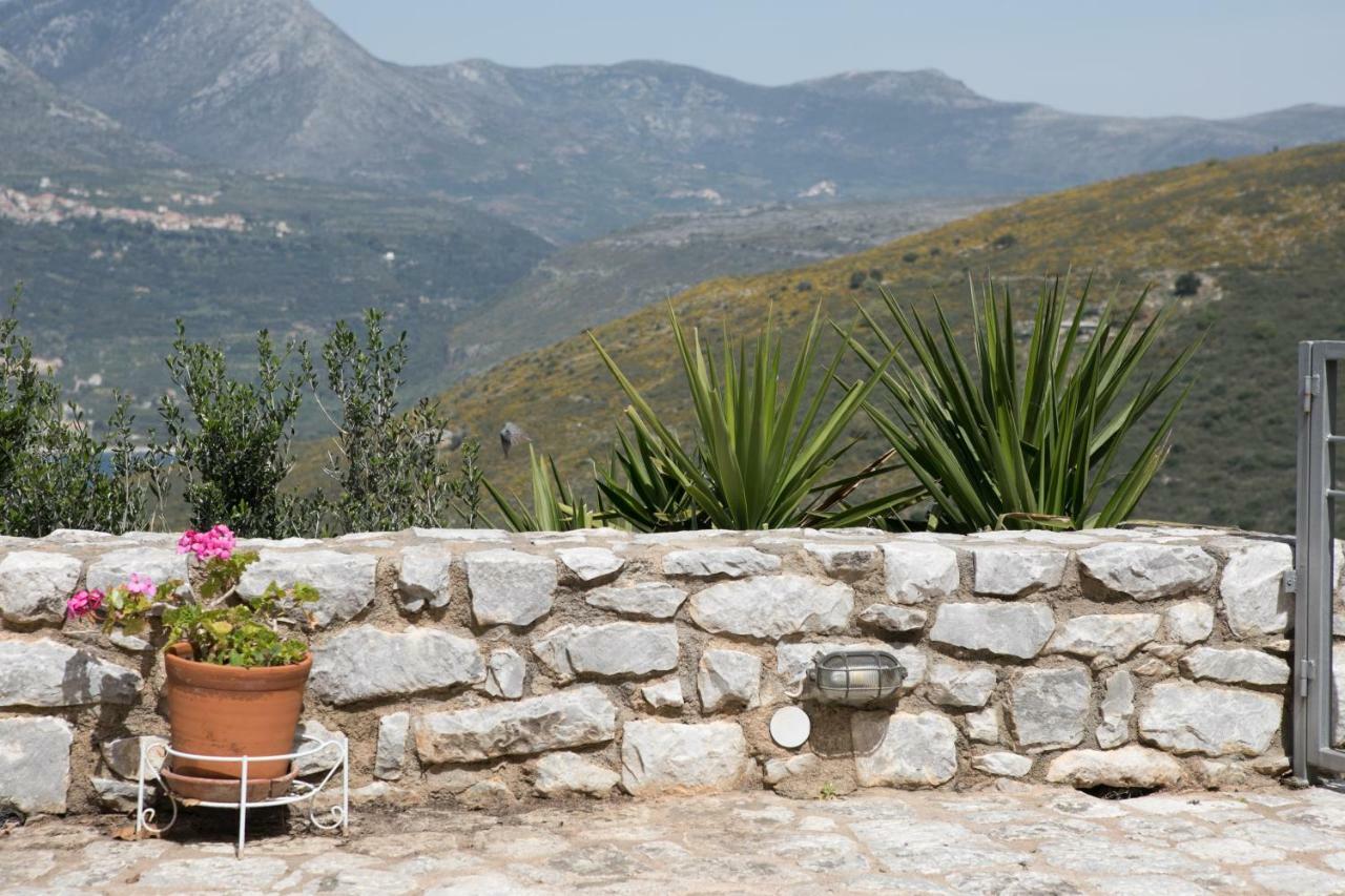 Villa Smaragda Liménion Buitenkant foto