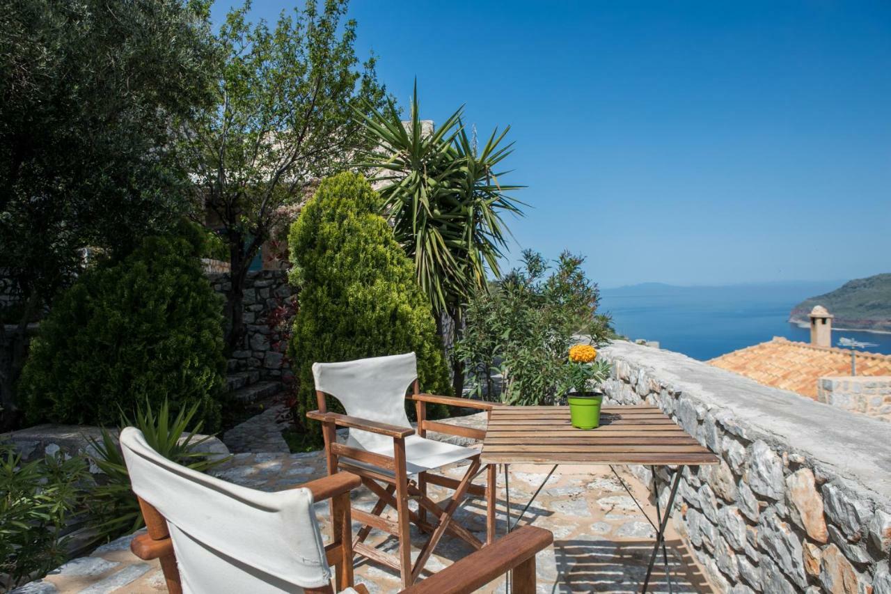 Villa Smaragda Liménion Buitenkant foto
